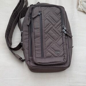 !TRAVELLERS!! Lug Tailback brushed walnut sling bag!